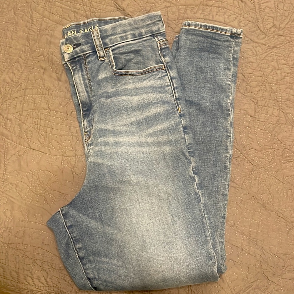 Never Worn-American Eagle Curvy Highest Rise Jegging-Size 💥 10 SHORT 💥